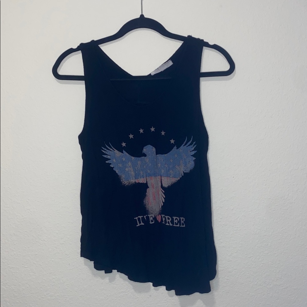 🎱Adorable black lightweight “live free” top! - Picture 10 of 10